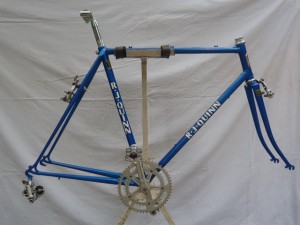 Polished groupset on, Campag bottom bracket, it’s coming together